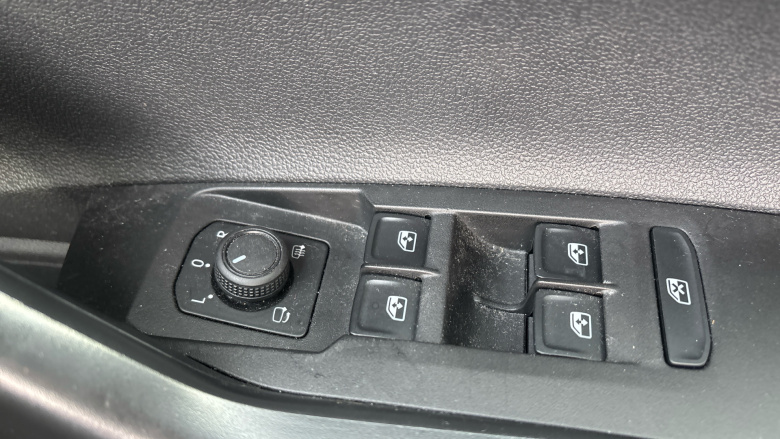 Volkswagen Polo 1.0 TSI Life 5dr Petrol Hatchback